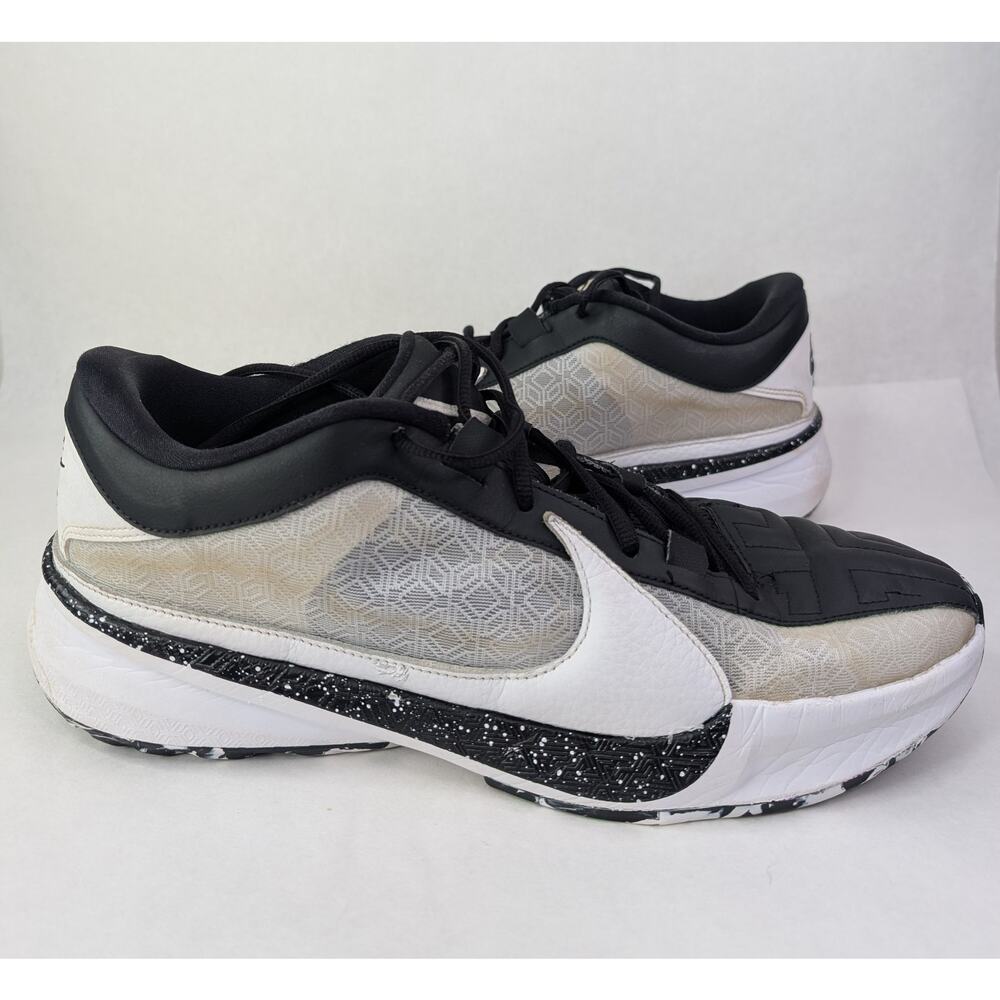 Nike Zoom Freak 5 White Black Basketball DX4985-101 Men's Size 13